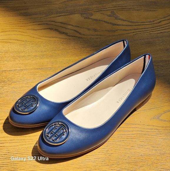 Tommy Hilfiger Women's Ganima Dark Blue Classic Ballet Flats Size 5.5 - Picture 3 of 7